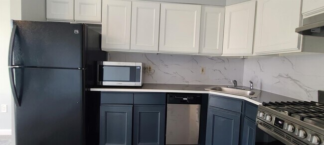 Photo - 4905 PARK Ave Unit 3A