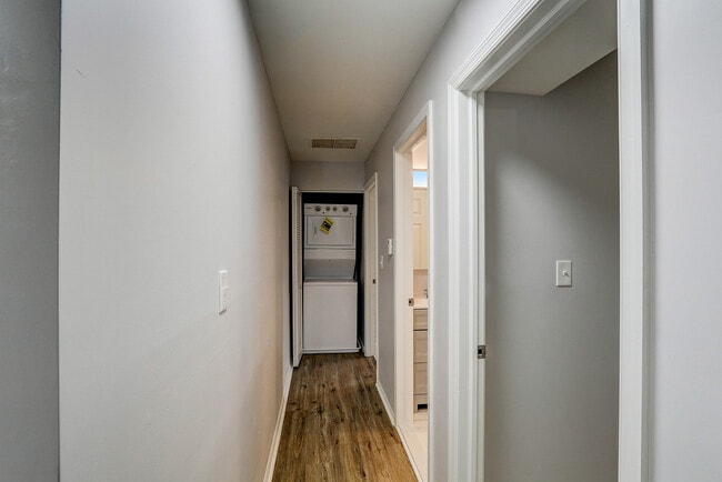 14-Warren Park Dr-014