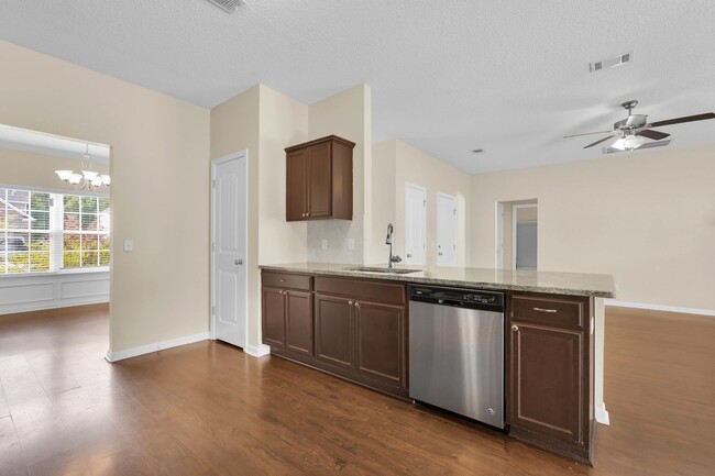Photo - AVAILABLE MAY [NO PETS PERMITTED] House
