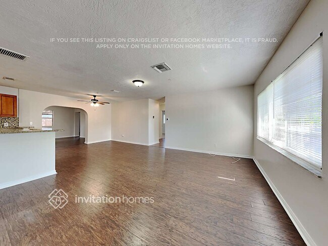Photo - 2056 S Belcher Rd