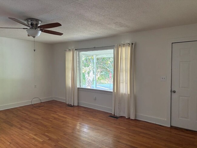 104 Withrow Rd