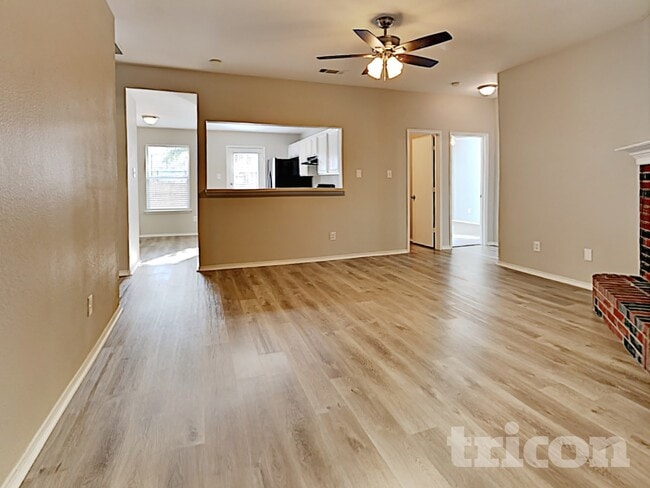Photo - 1320 Cleardale Dr