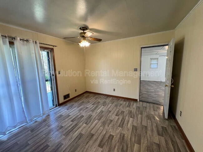 Photo - 4010 Emerald Lake Dr