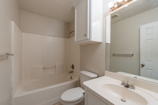 Photo - 2402 Jaguar Ct