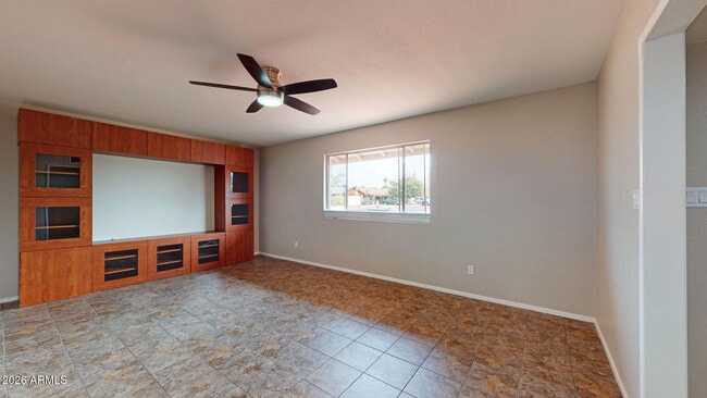 Photo - 1330 W 13th St