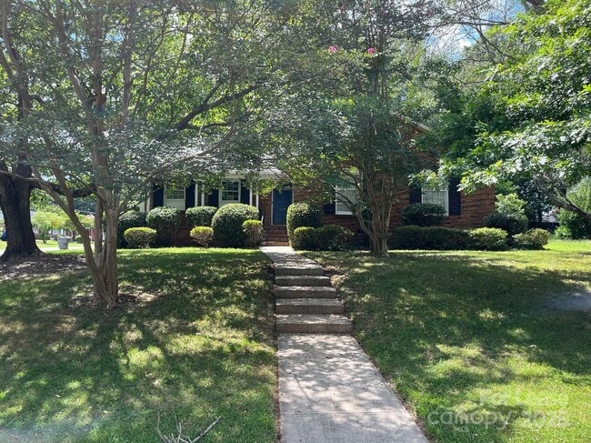 Building Photo - 6734 Knollgate Dr Rental