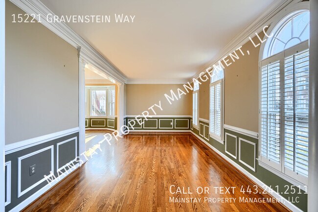 Photo - 15221 Gravenstein Way