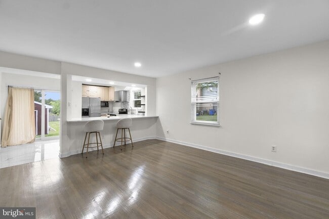 12 Coats Bridge Pl