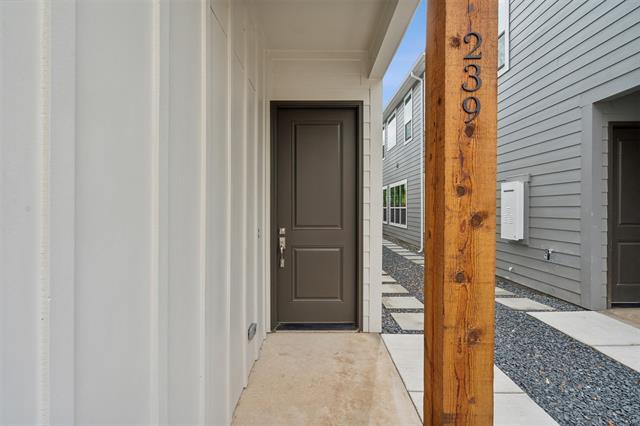239 Athenia Dr