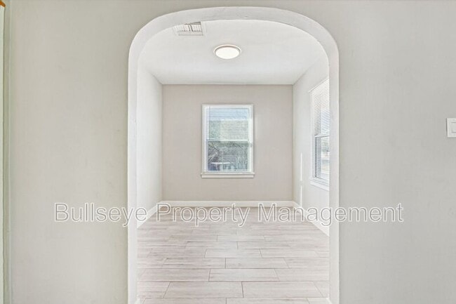 Photo - 1105 N Patricio St