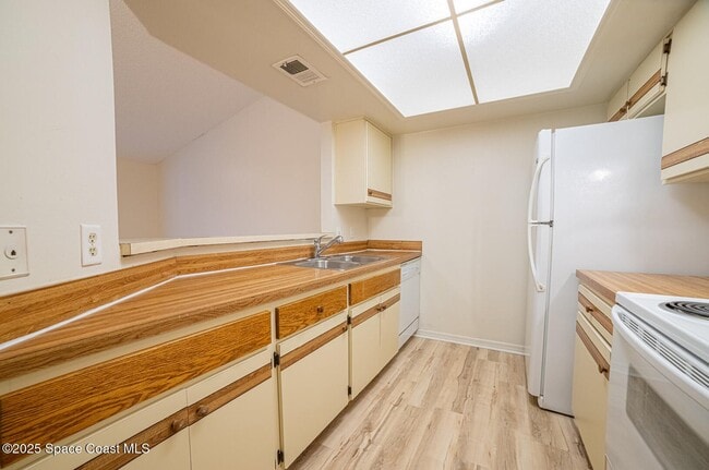 Photo - 5612 Sisson Rd