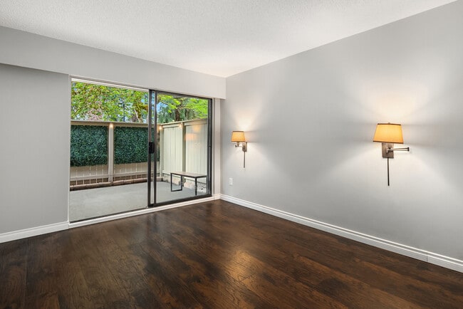 Photo - 8839 166th Ave NE Unit C101