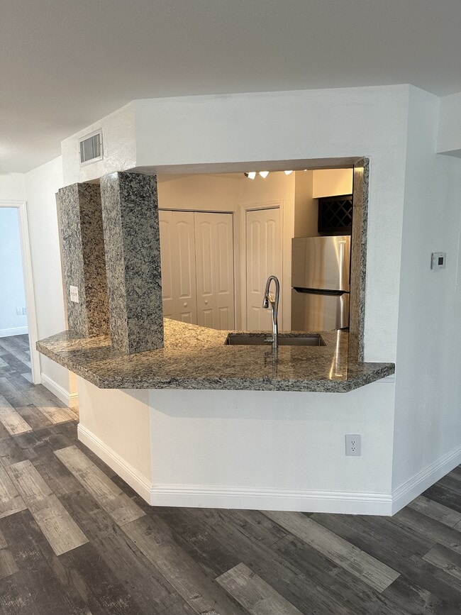 Building Photo - 2460 NW 33rd St