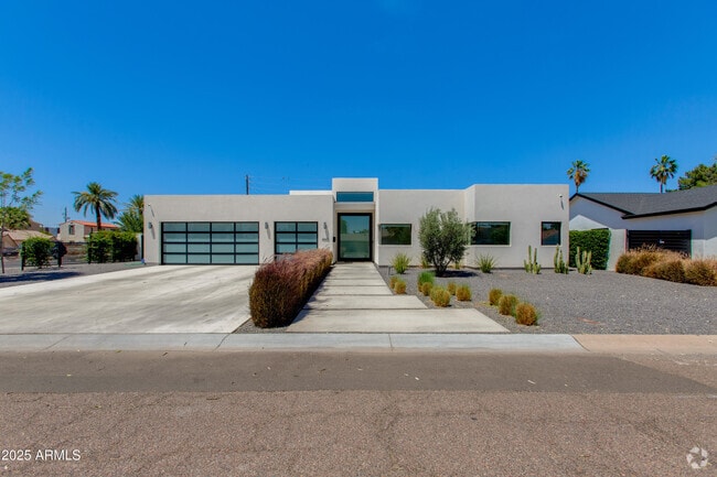Building Photo - 4002 E Avalon Dr Rental