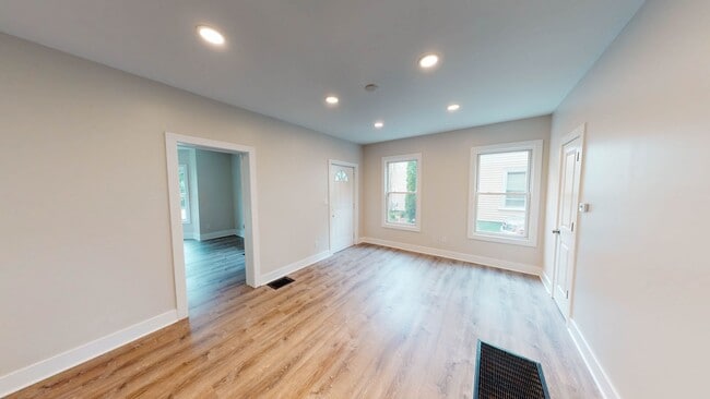 Photo - Beautiful 4BD Behind Yale Campus!