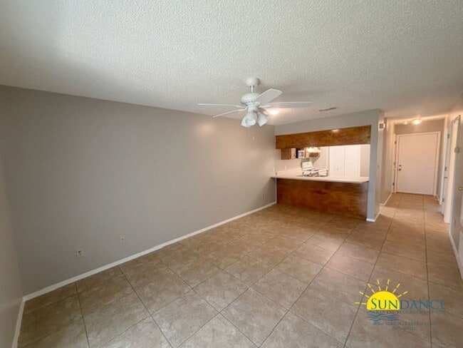 Photo - 400 Harding Rd