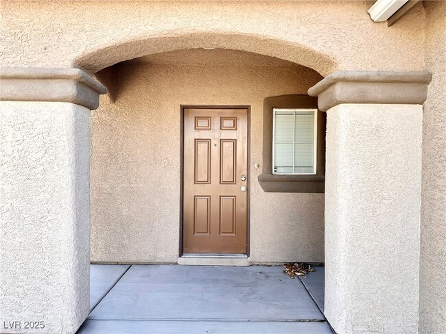 Photo - 9517 W Gilmore Ave