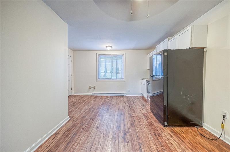 Photo - 427 Adams St