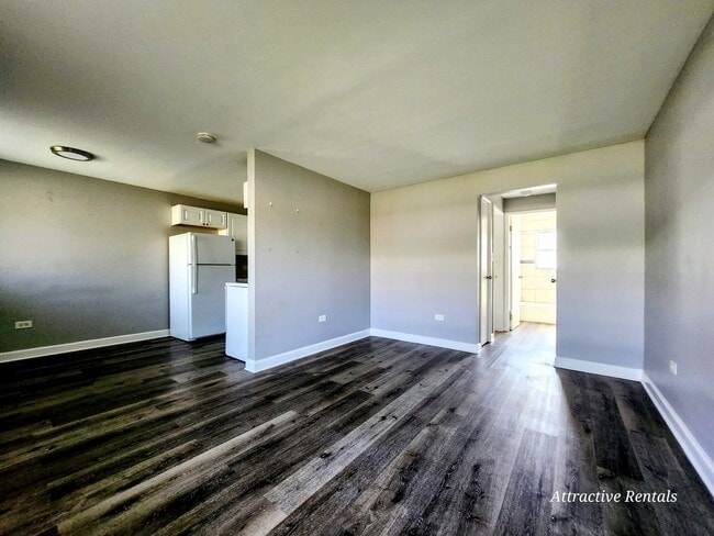 Photo - 2123 W 119th St