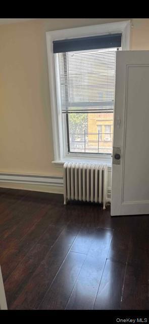 Photo - 30 E Kingsbridge Rd