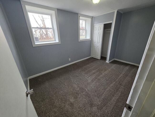 Photo - 107 S Church St