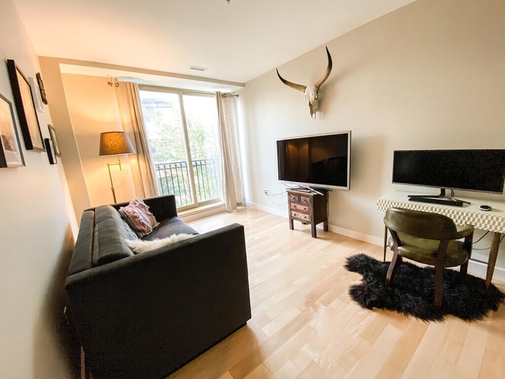 Photo - 323 Boylston St Unit 201