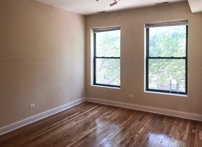 Photo - 1106 W Balmoral Ave Unit 2