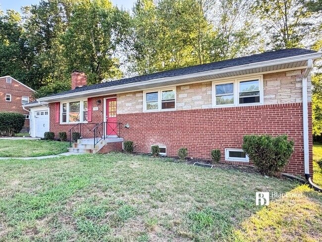 Photo - 11901 Crestwood Ave S
