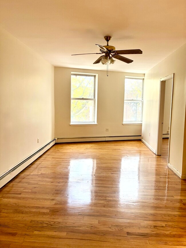 8020 5th Ave Unit Spacious3bedroominBayRidge,Brooklyn
