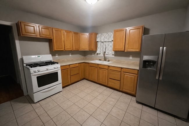 Photo - 705 Childress St