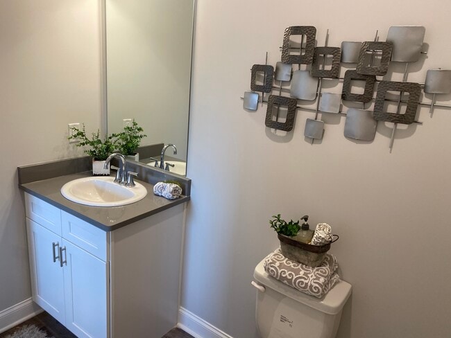 Photo - Creekside Apartments