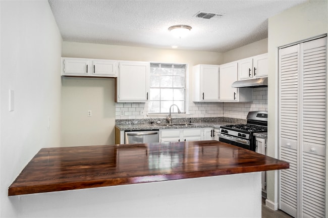 Photo - 5314 Hazel Grove Dr