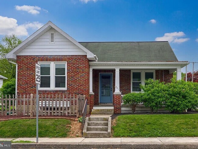 Photo - 301 Washington Ave