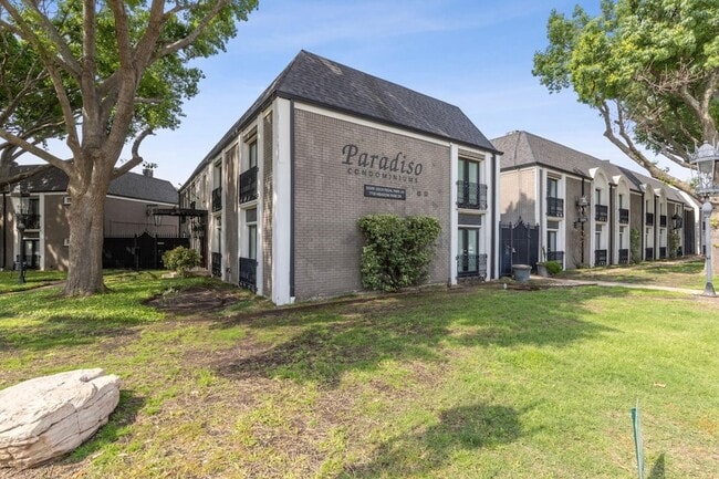 Photo - 10109 Regal Park Ln Unit 111