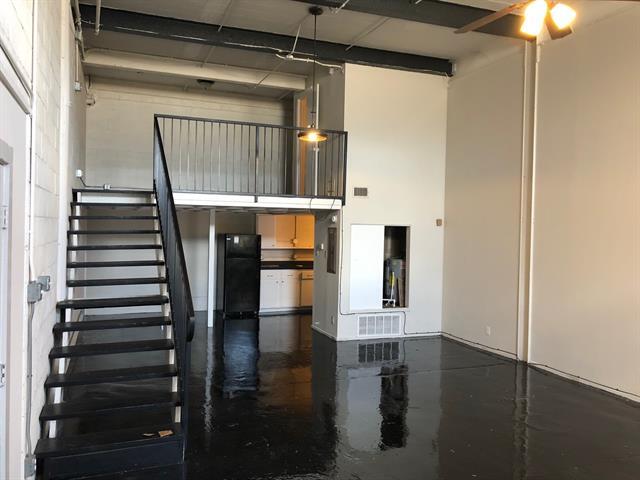 Photo - 2501 S Harwood St Unidad 7