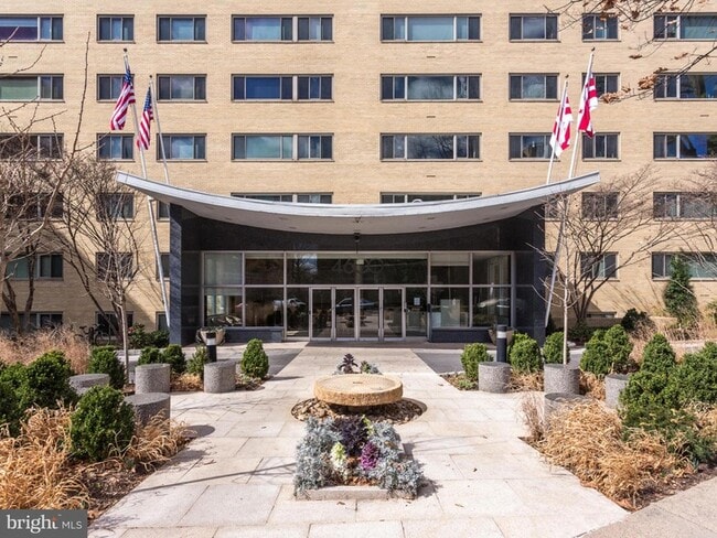 Building Photo - 4600 Connecticut Ave NW Unit 809 Rental