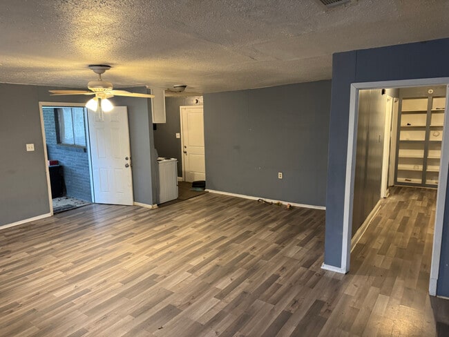 Photo - 2122 McFadden Rd