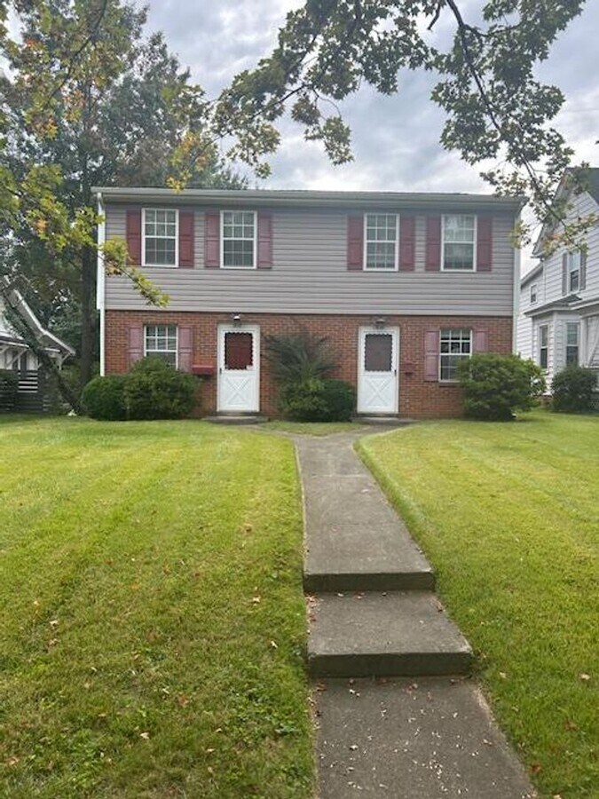 New Listing! - New Listing! Townhome