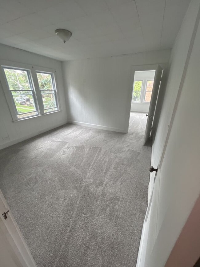 Photo - Charming 5-Bedroom Property in Prime Location