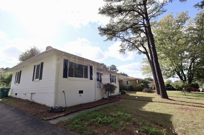 Photo - 9107 Mapleview Ave