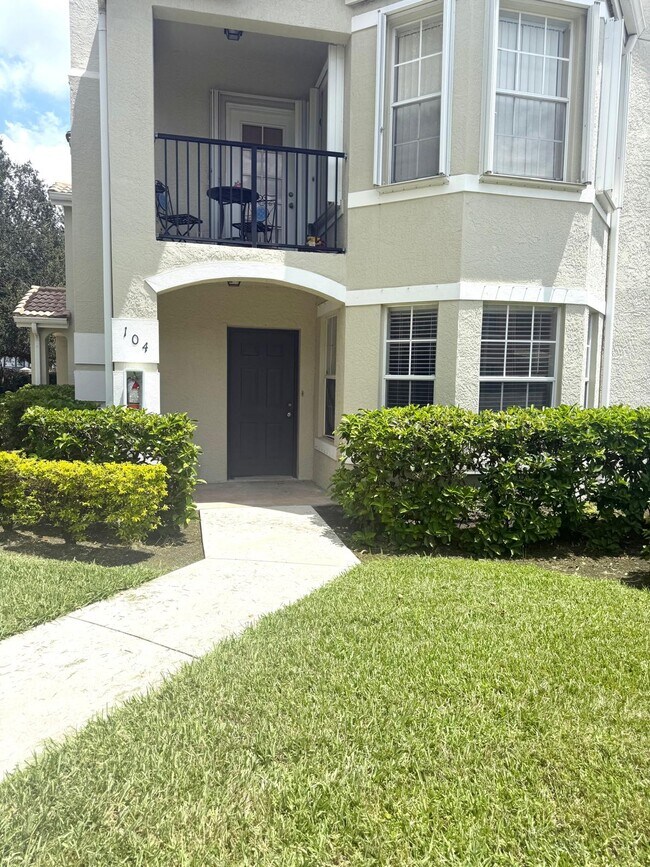102 SW Peacock Blvd Unit 2-104