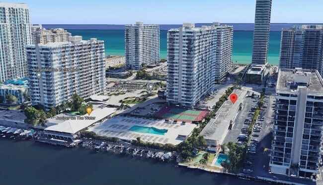 Building Photo - 2001 S Ocean Dr Unit 40 Rental