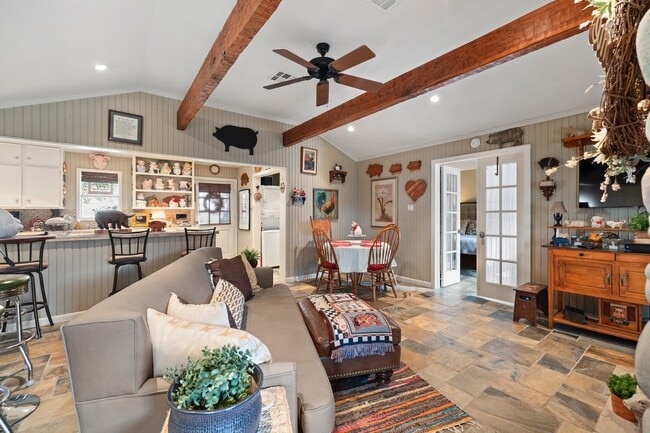 Photo - 308 Indian Shore