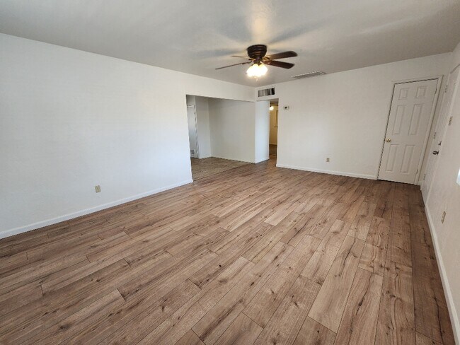 Photo - 216 N Casa Grande Ave