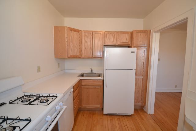 Photo - 4303 N Francisco Ave Unidad 4