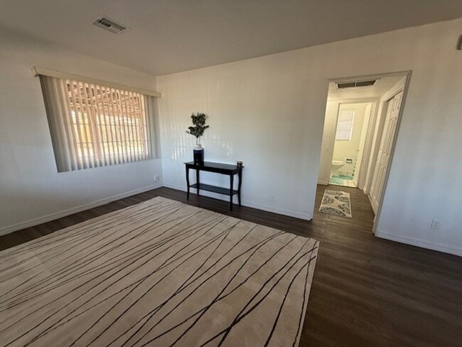 Photo - Location!! Awesome 1 bed 1 bath in Historic Glendale
