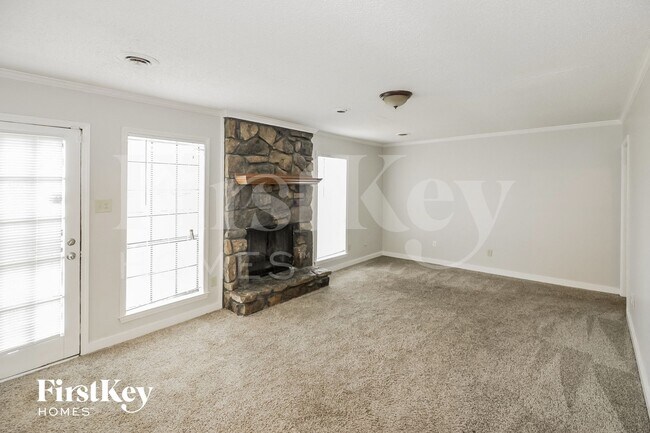 Photo - 6861 Valley Park Dr