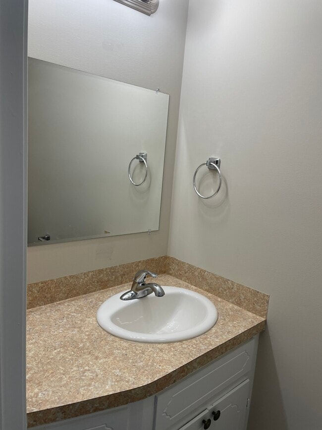 17 Berkley Ave Apartments Granite Falls, NC