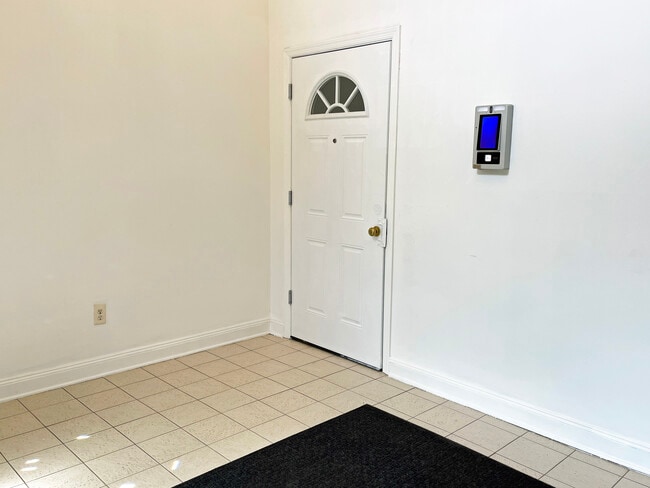 Photo - 12D Leva Dr Unidad 12D Leva Dr