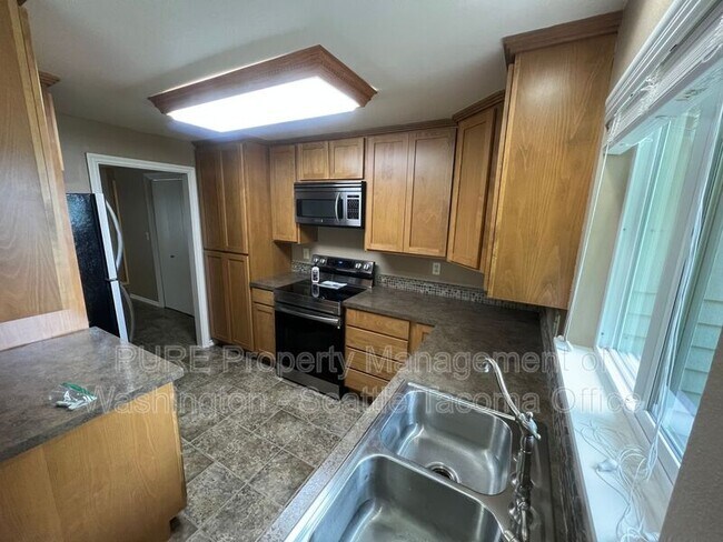 Photo - 12606 Burnham Dr Unit #2